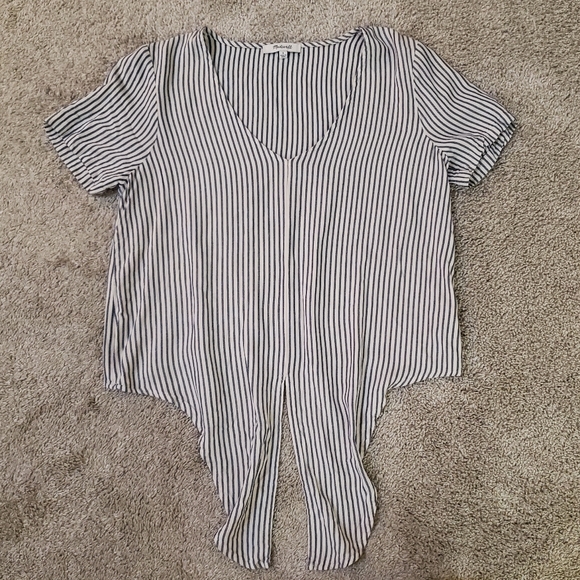 Madewell Black and White Striped Tie-Front Tee - Picture 3 of 10